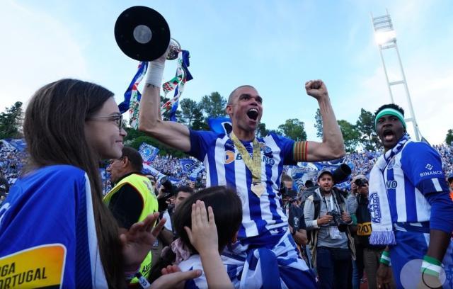 AG百家乐-佩佩退役不陪C罗了 足坛再无武僧 巴西后悔没招他