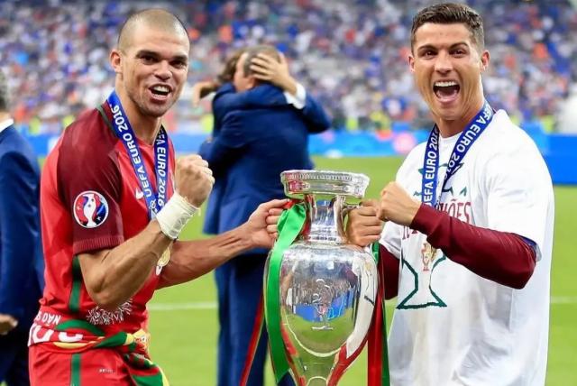 AG百家乐-佩佩退役不陪C罗了 足坛再无武僧 巴西后悔没招他