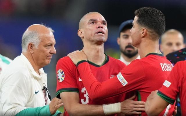 AG百家乐-佩佩退役不陪C罗了 足坛再无武僧 巴西后悔没招他