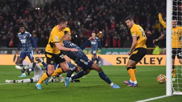 AG百家乐平台-枪手啃下争四硬仗！马丁内利“同时”两黄下场活久见