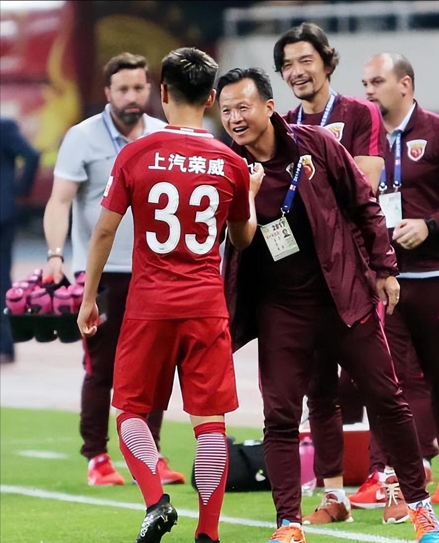 AG百家乐-申城传奇教练,曾获5运会金牌,当过申花上港主帅,69岁仍不退休