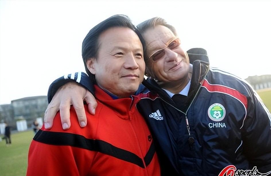 AG百家乐-申城传奇教练,曾获5运会金牌,当过申花上港主帅,69岁仍不退休