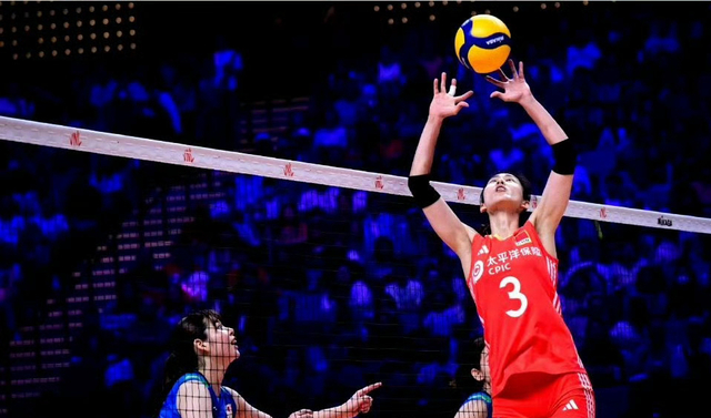 AG百家乐官网-刁琳宇32岁生日闺蜜送上祝福！最后一舞推迟，重返国家队身兼两职|中国女排|二传|国际排联|郑益昕|教练_新浪体育_新浪新闻